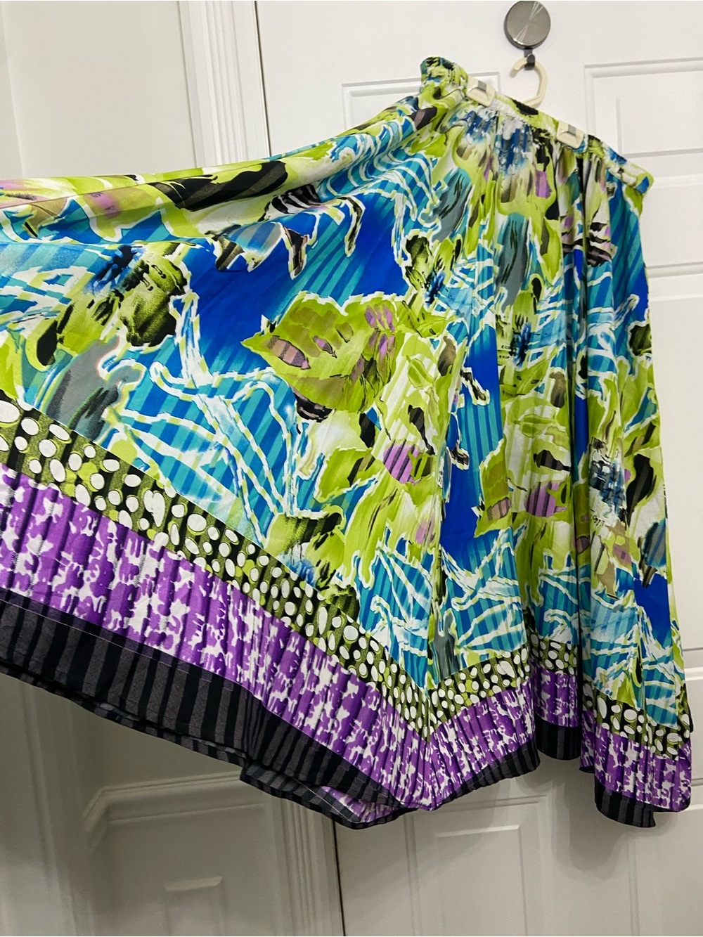 SPENSE Colorful Abstract Print Maxi Skirt - Picture 3 of 10